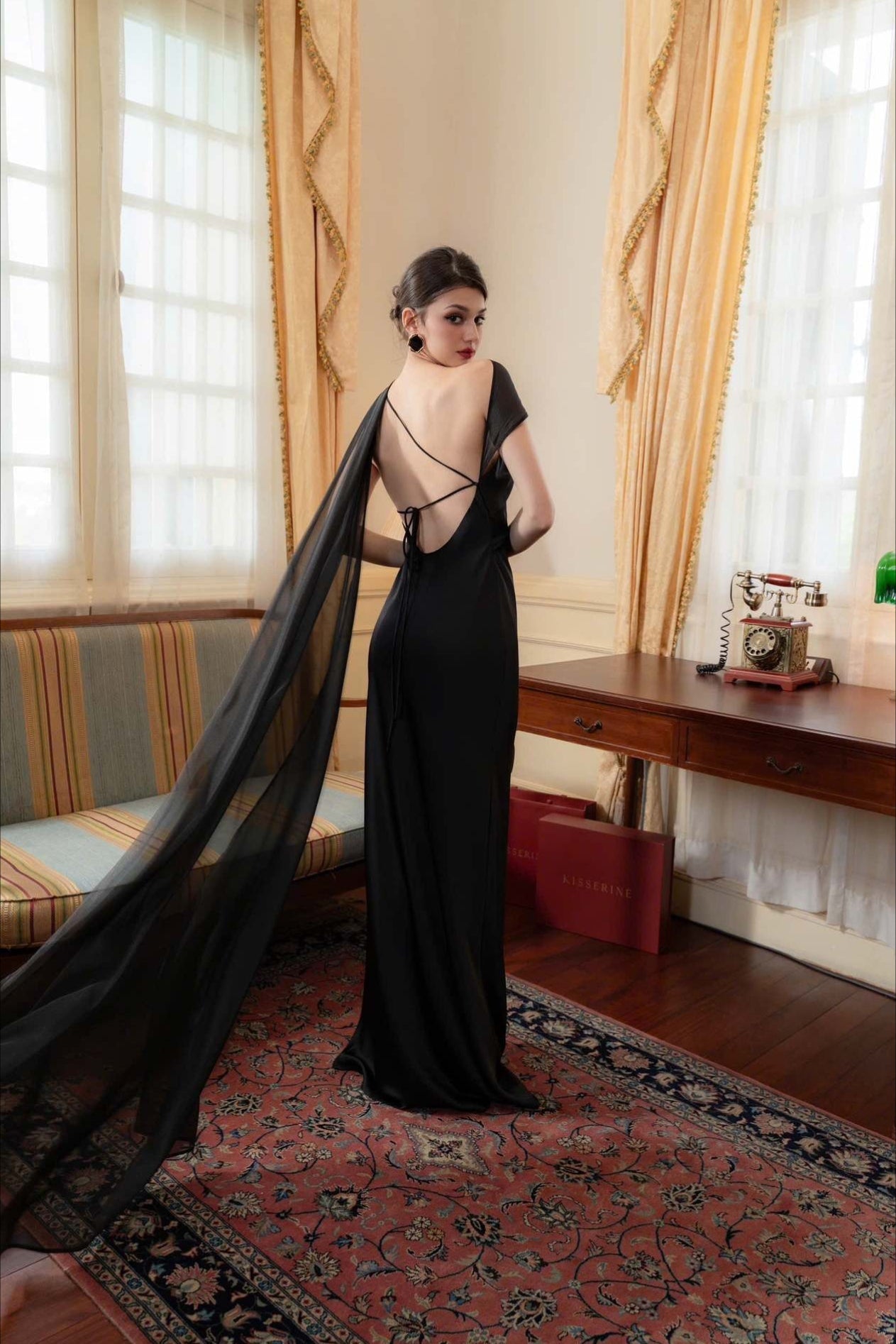 Polished Dress with an Effortless Classic Look
