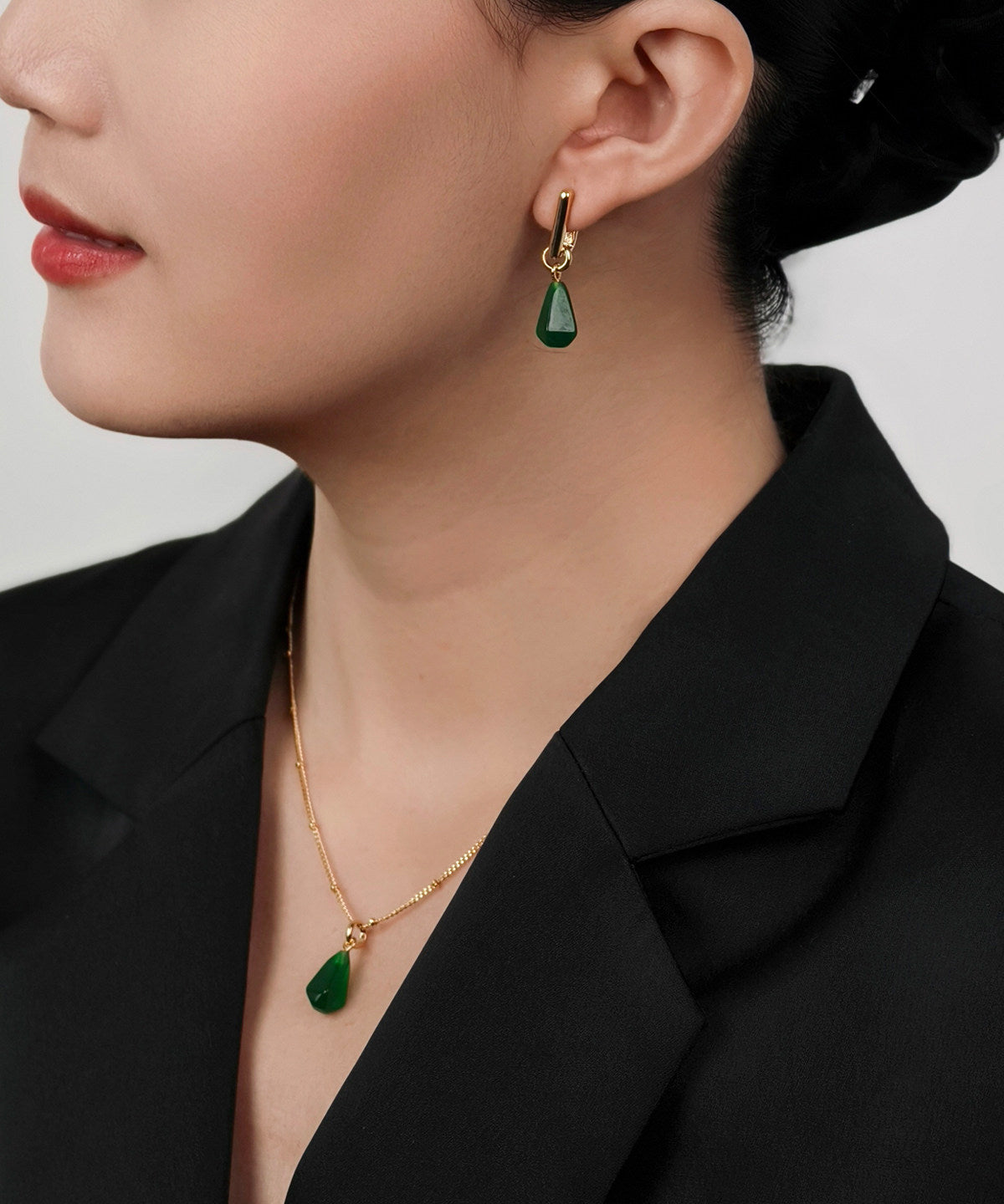 New Green Sterling Silver Water Droplet Agate Pendant Necklace