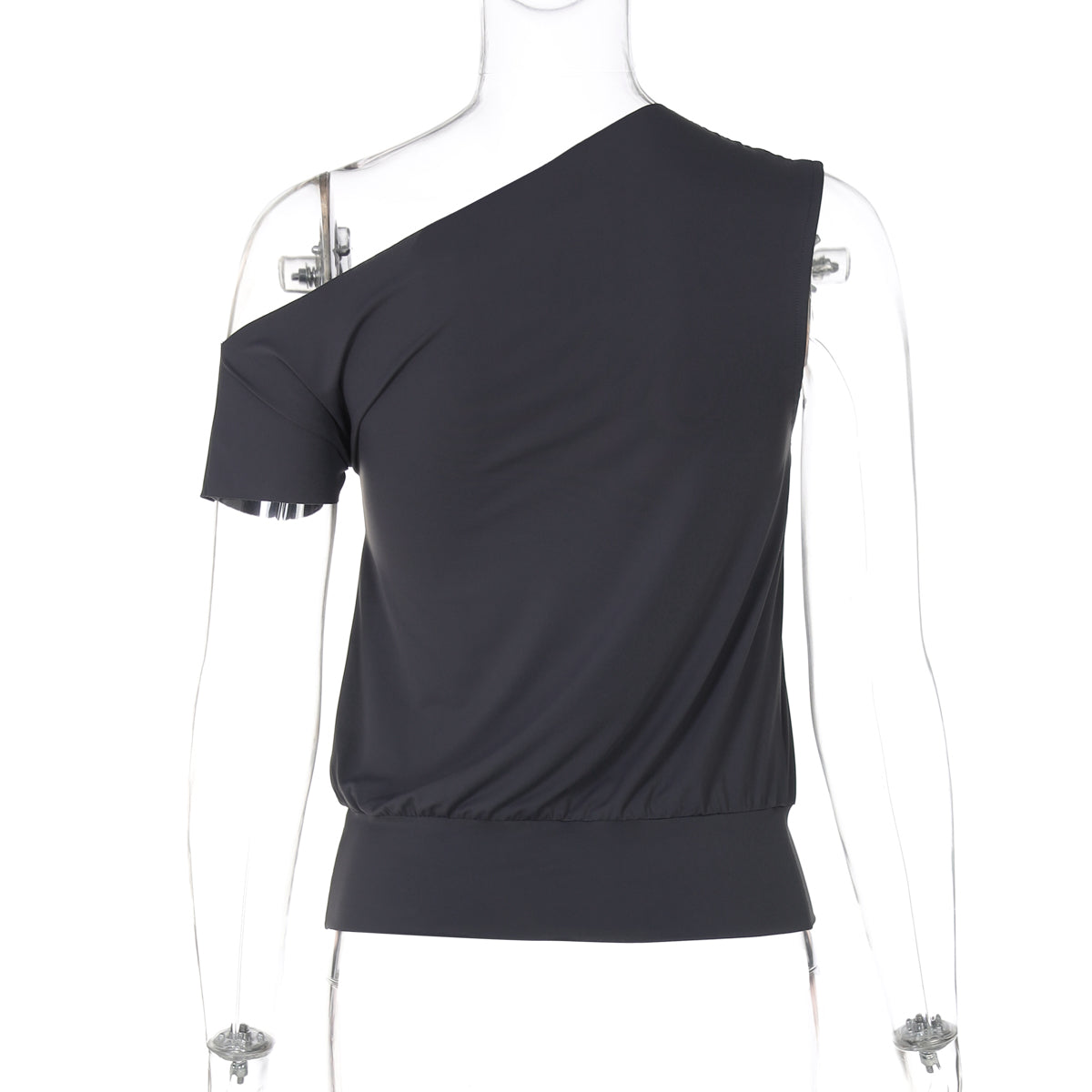 Well Tailored Garment with a Graceful Silhouette