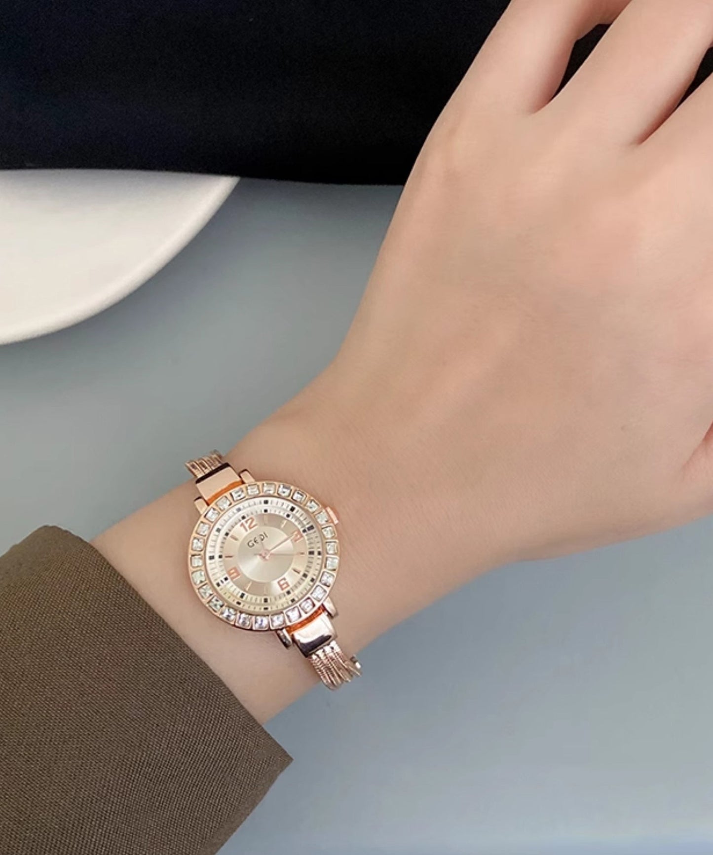 Blue Stainless Steel Zircon Quartz Movement Chain Waterproof Watches