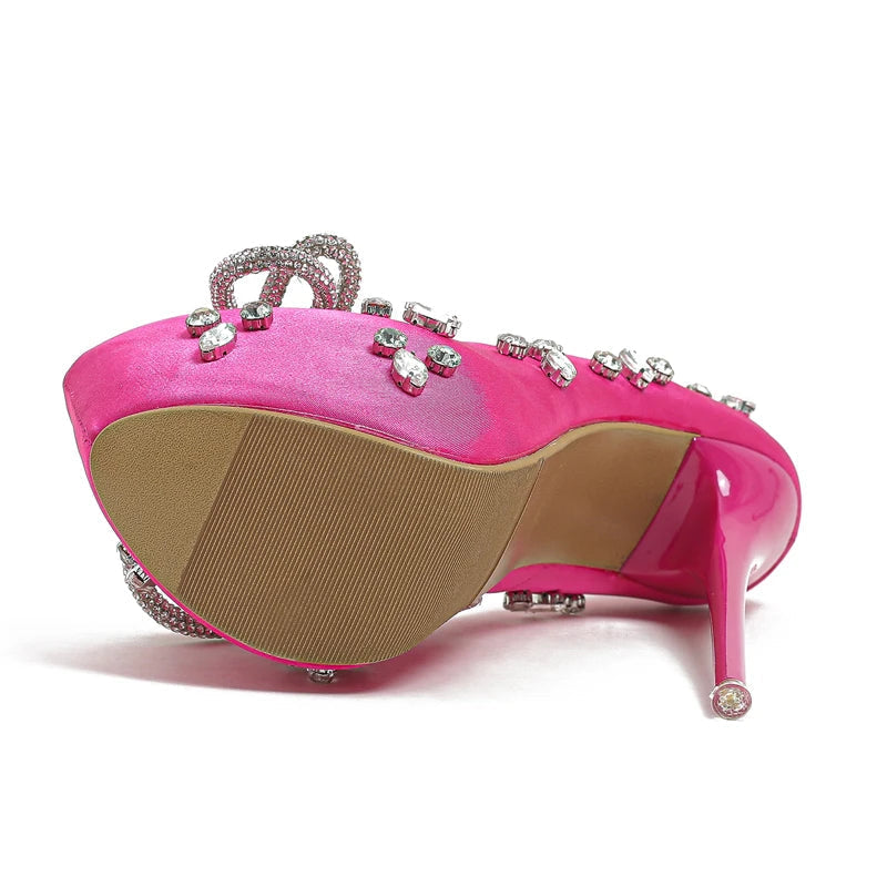 Polished Heels with an Effortless Classic Look