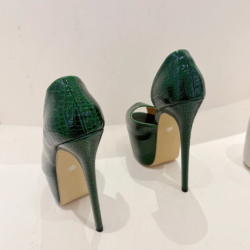 Polished Heels with an Effortless Classic Look