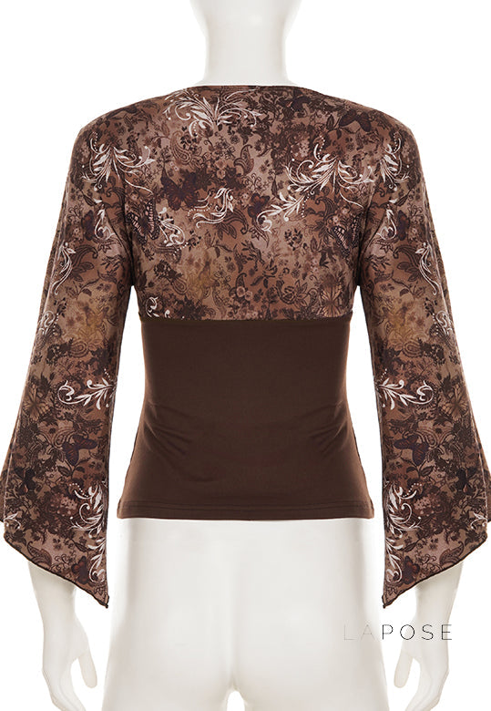Well Tailored Top with a Graceful Silhouette