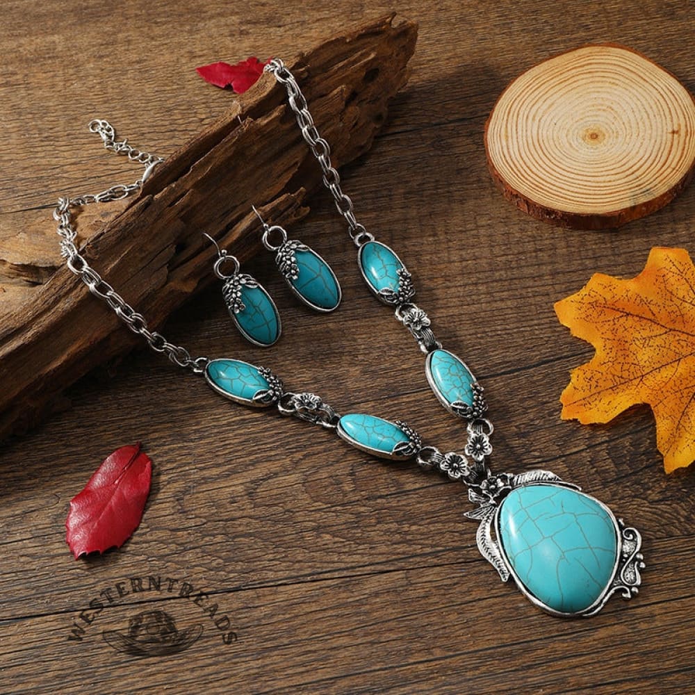 Beautiful Set with Unique Style
