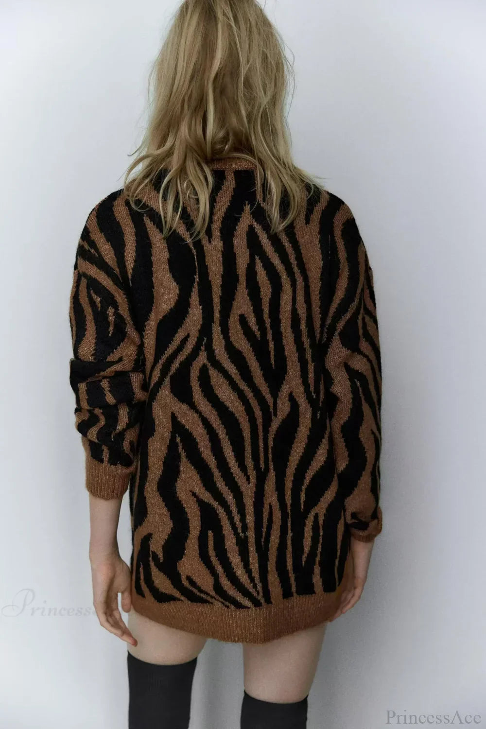 Elegantly Designed Cardigan
