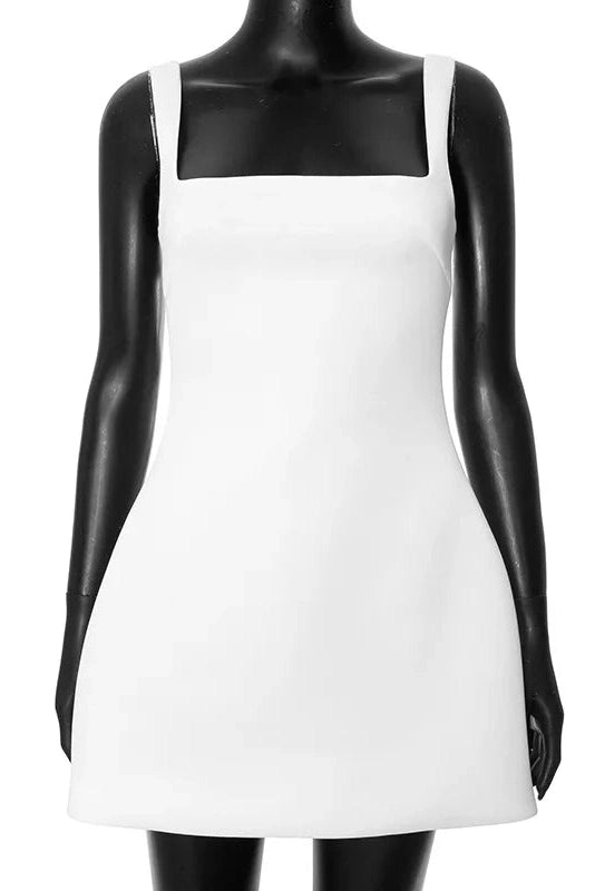 Effortlessly Elegant Dress with a Timeless Design