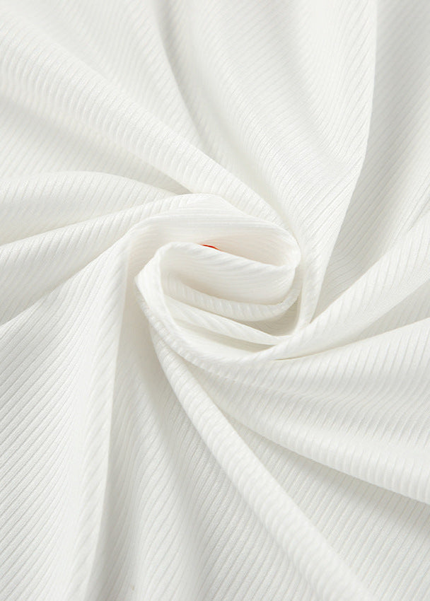 Effortlessly Elegant Garment with a Timeless Design