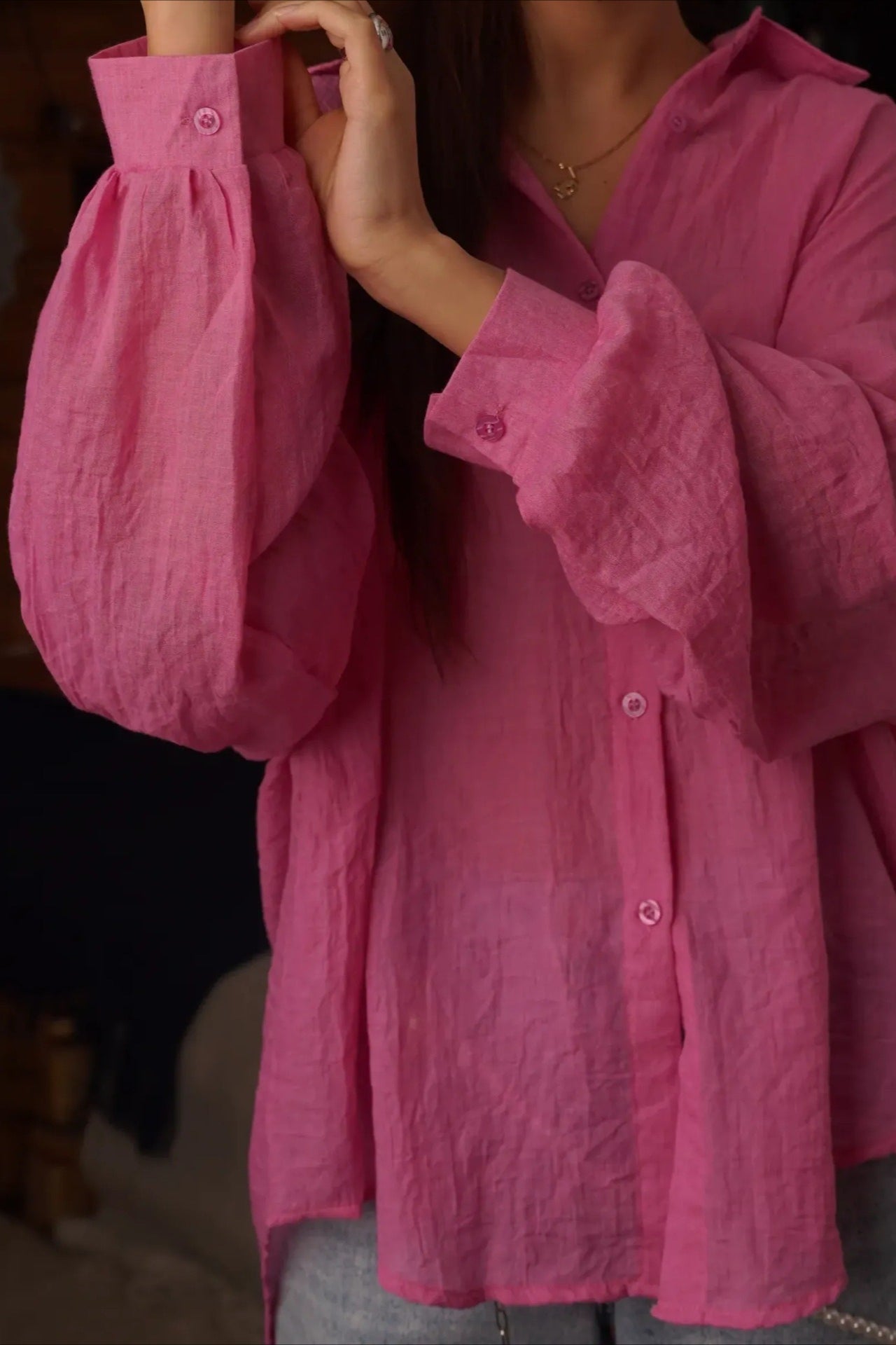 Well Tailored Blouse with a Graceful Silhouette