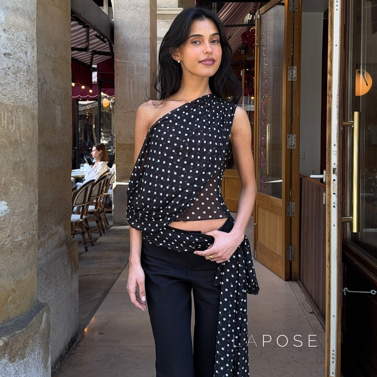 Effortlessly Elegant Top with a Timeless Design