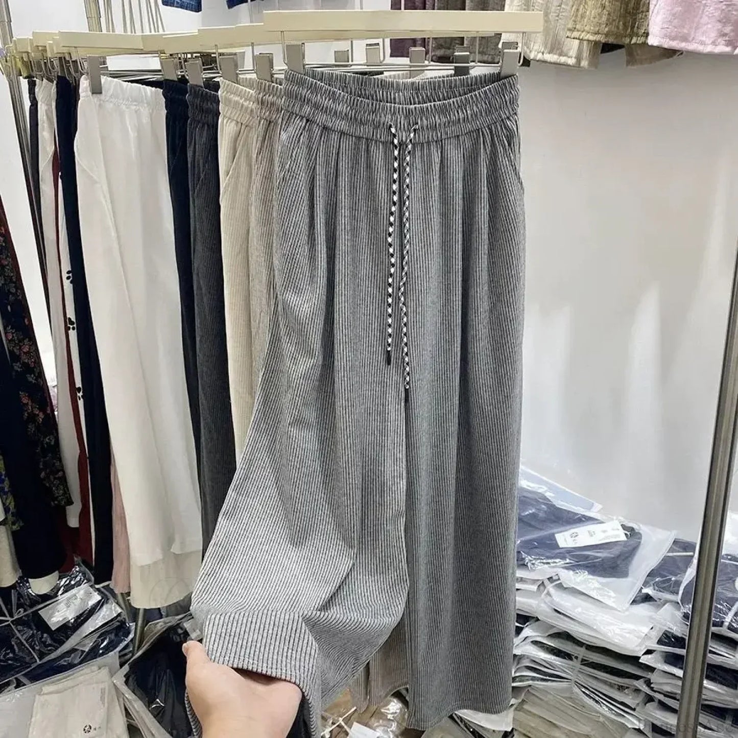 LIGHT GRAY