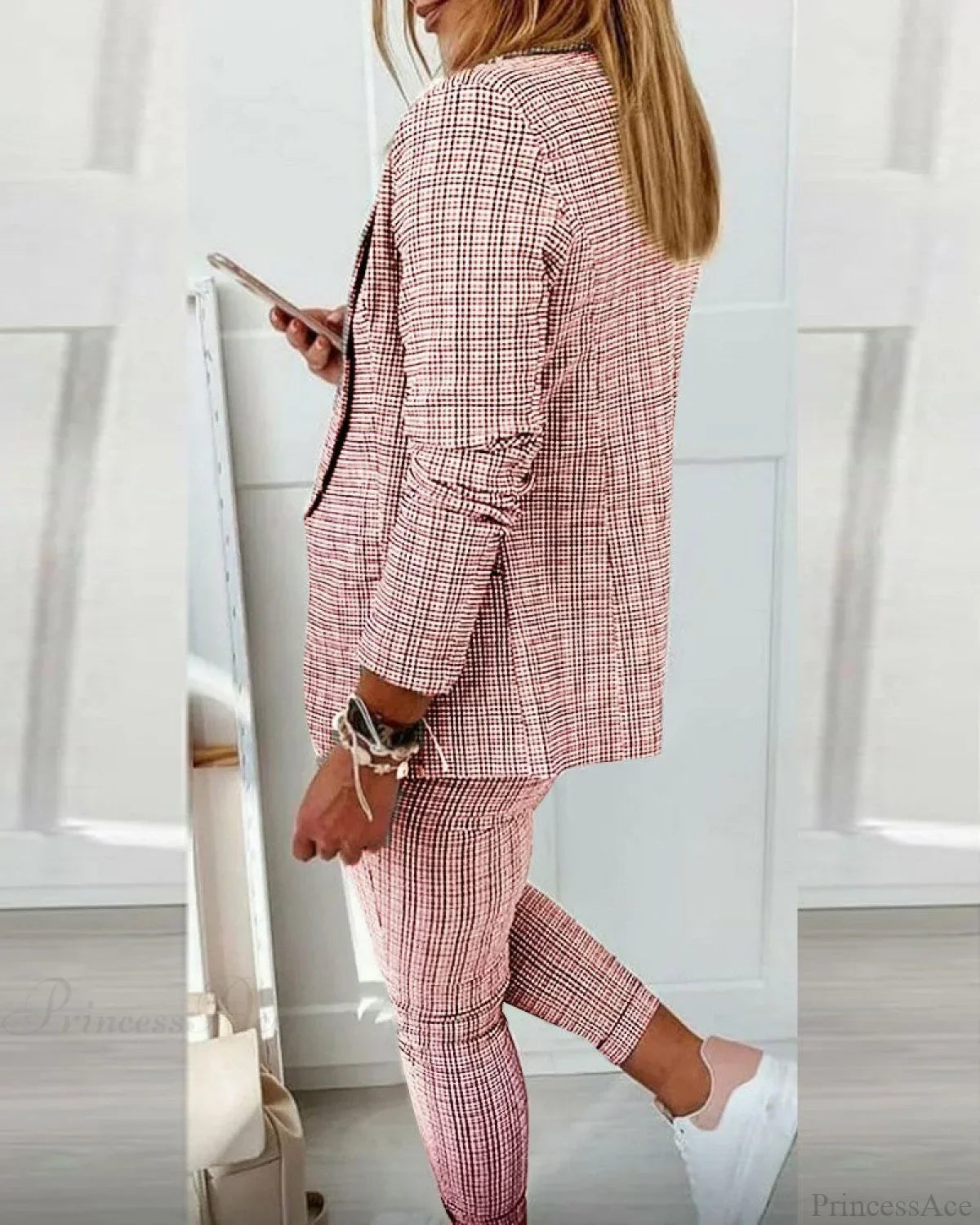 Timeless Vintage Style Garment