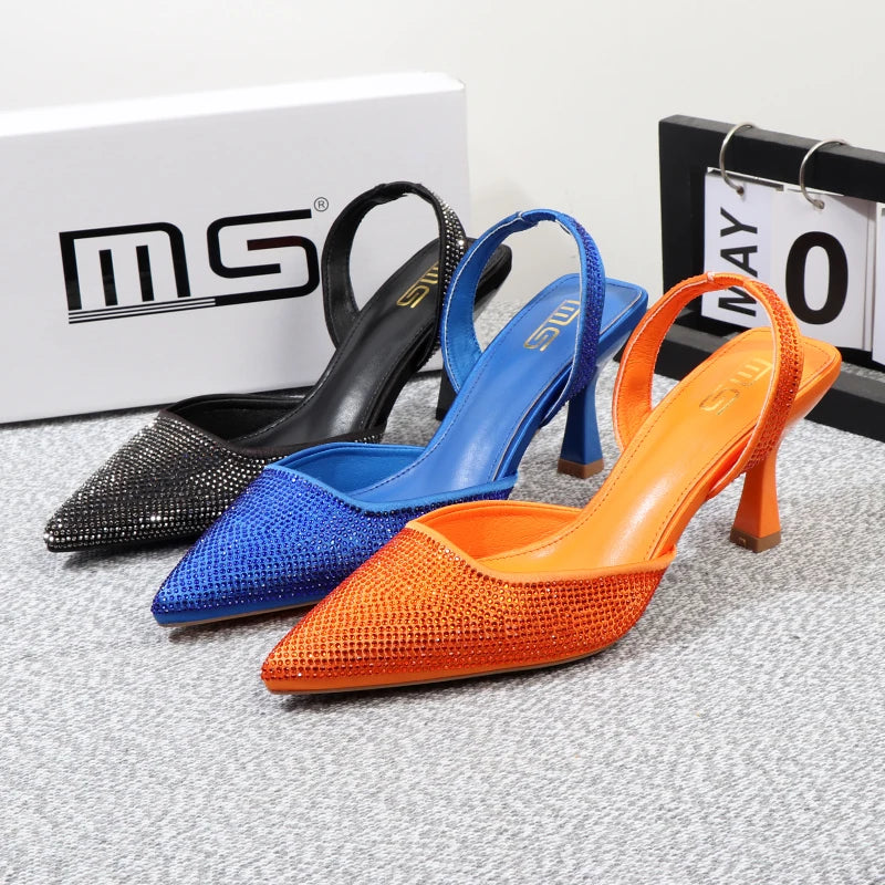 Well Tailored Heels with a Graceful Silhouette