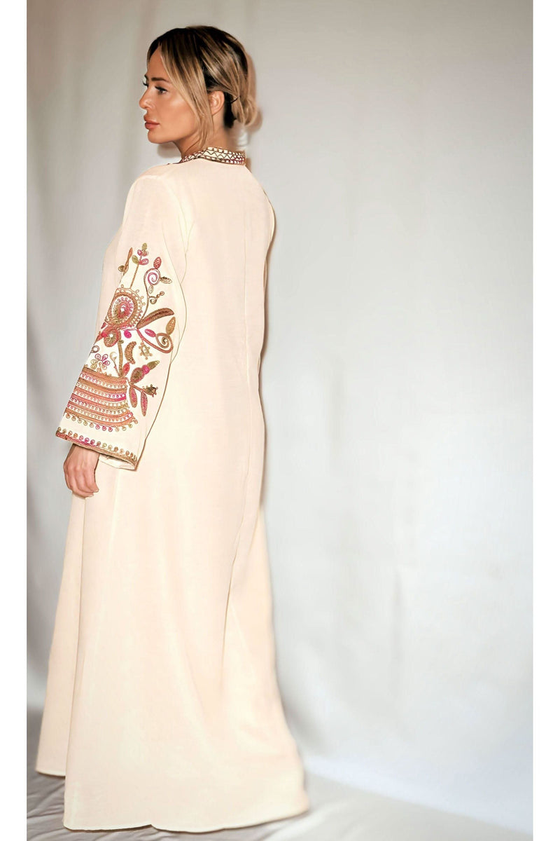 Well Tailored Garment with a Graceful Silhouette