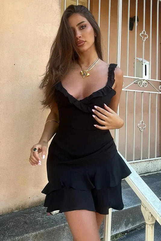 Effortlessly Elegant Dress with a Timeless Design