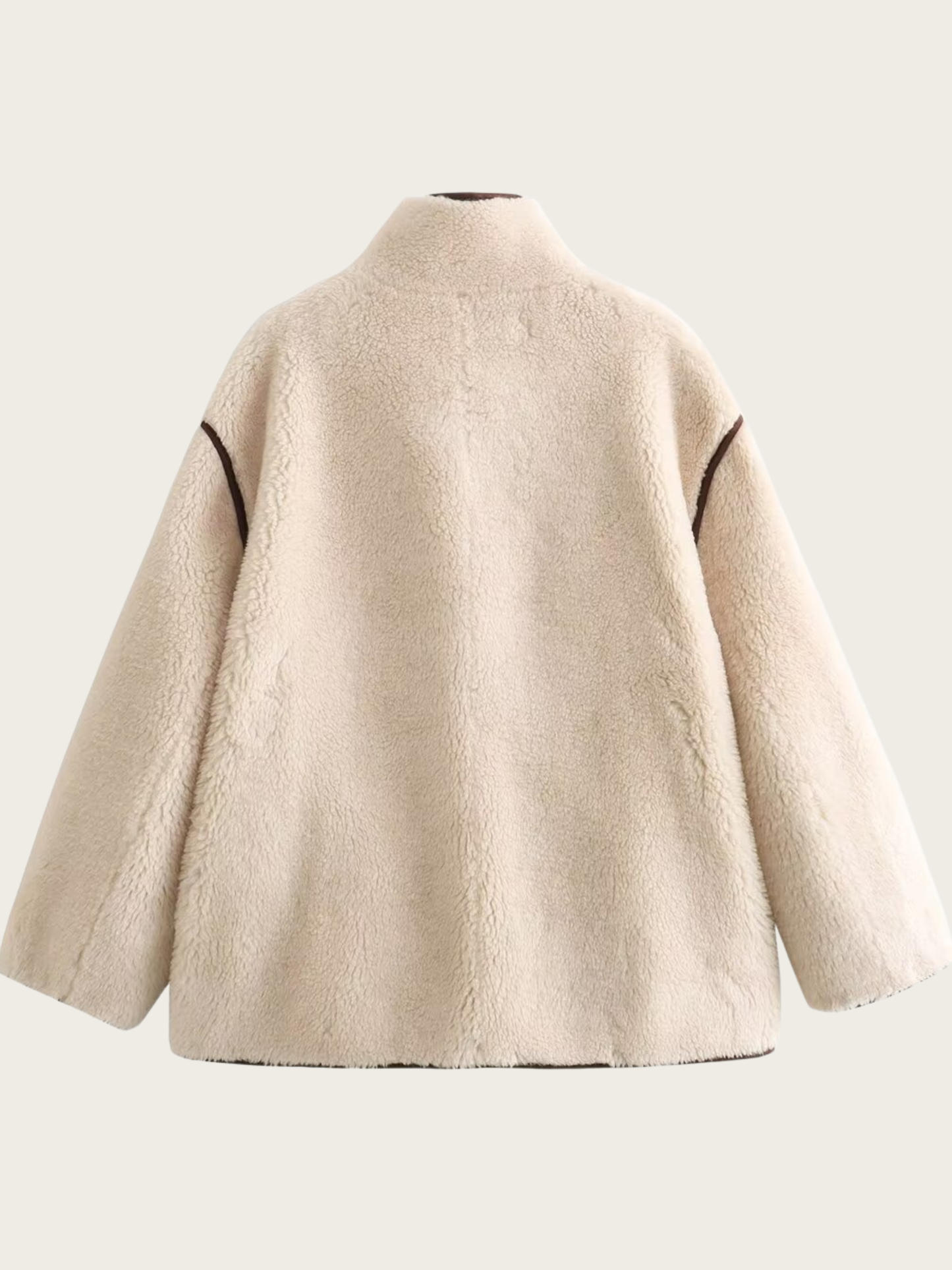 Effortlessly Elegant Coat with a Timeless Design
