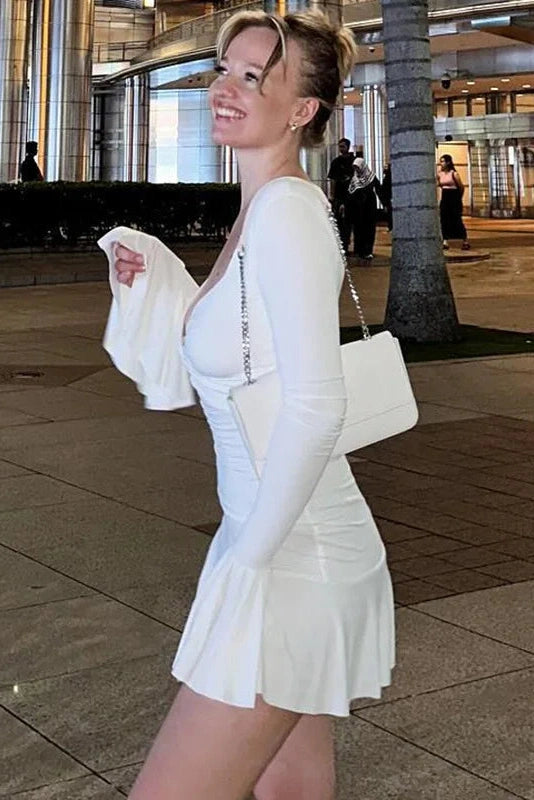 Effortlessly Elegant Dress with a Timeless Design