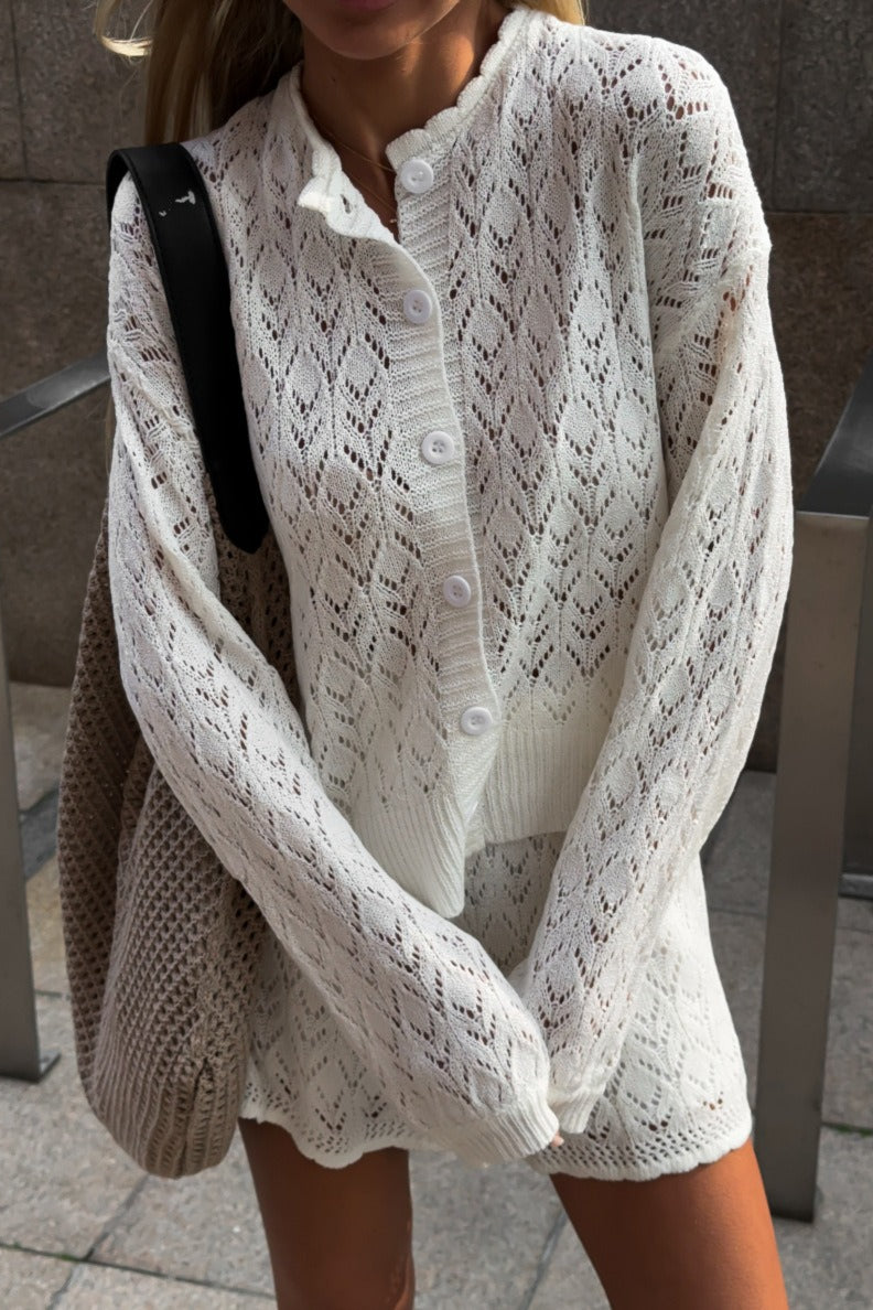 Effortlessly Elegant Garment with a Timeless Design