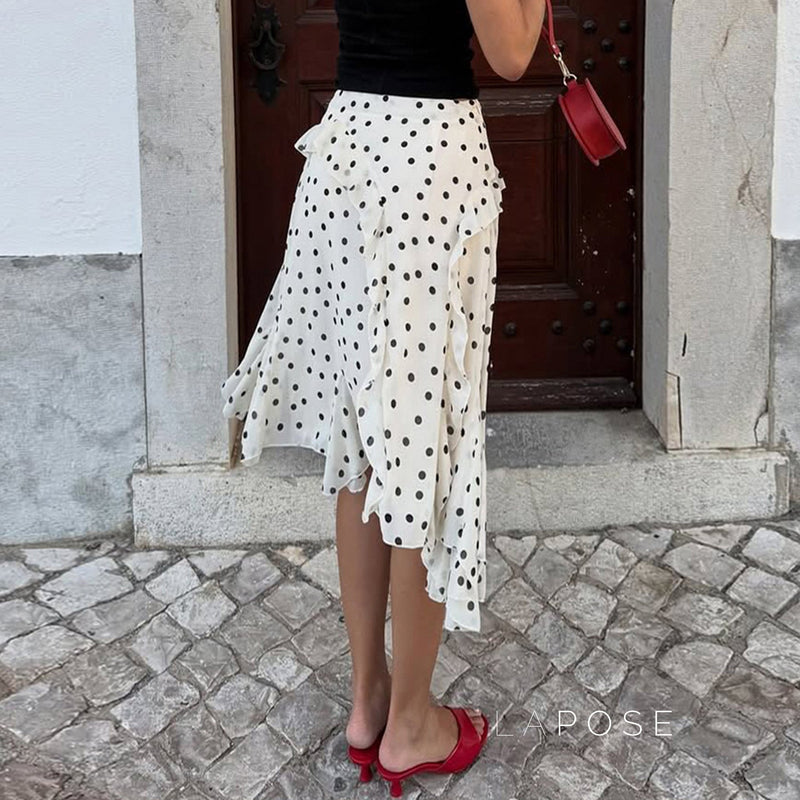 Gracefully Styled Garment for Any Occasion