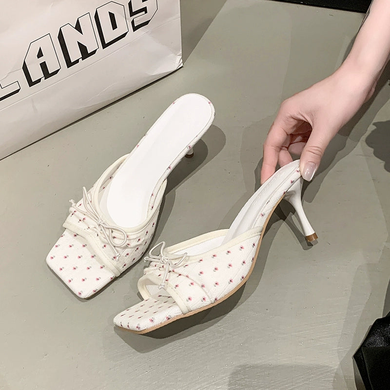 Polished Heels with an Effortless Classic Look