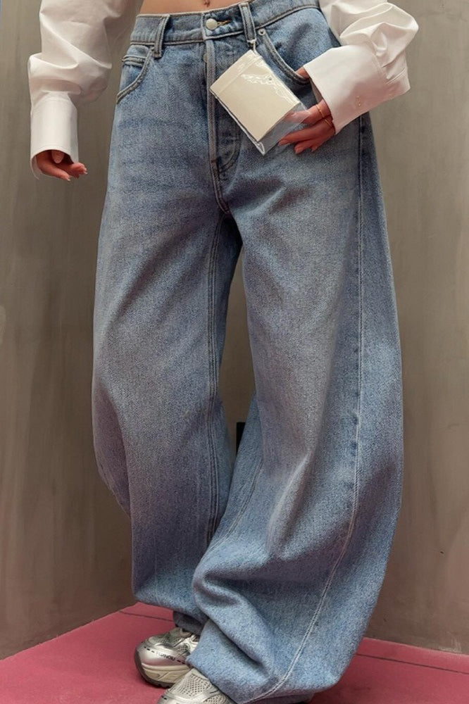 Well Tailored Garment with a Graceful Silhouette