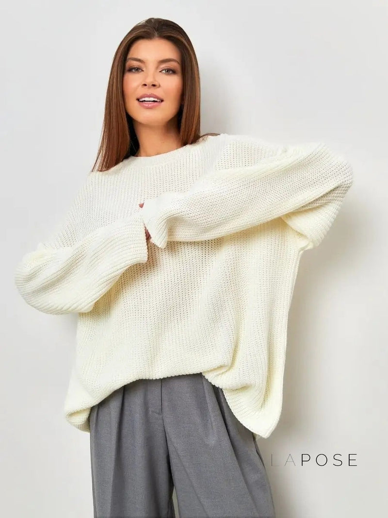 Well Tailored Sweater with a Graceful Silhouette