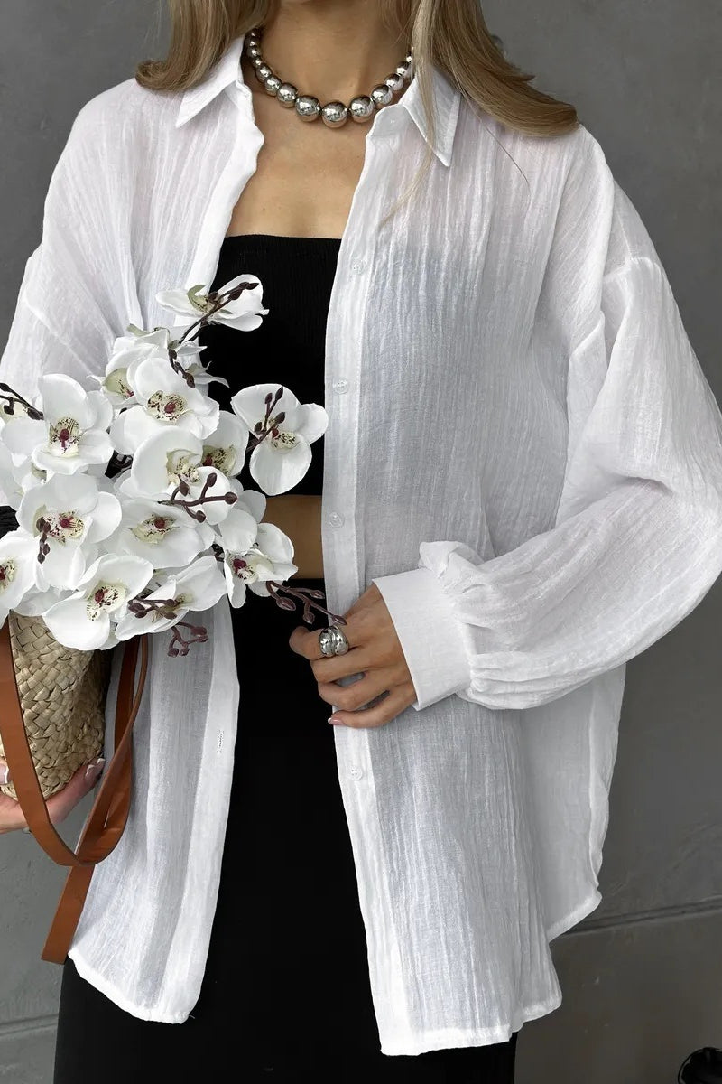 Well Tailored Blouse with a Graceful Silhouette