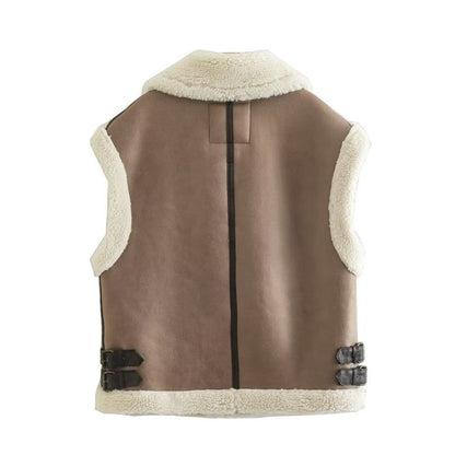 Gracefully Styled Jacket for Any Occasion