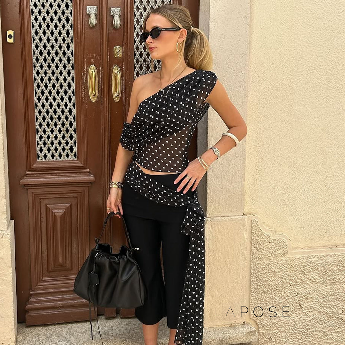 Effortlessly Elegant Top with a Timeless Design