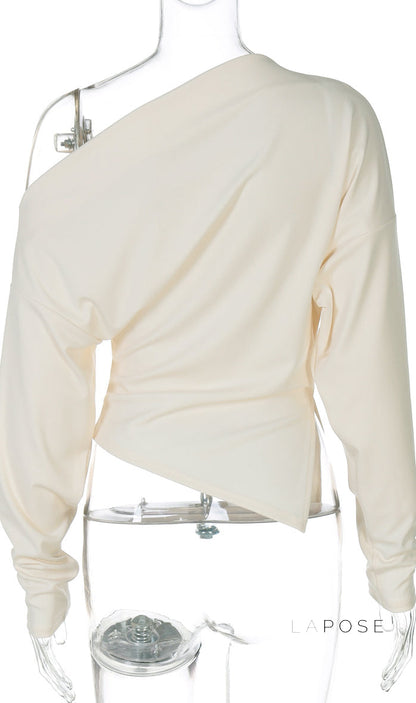 Beautifully Finished Top in a Timeless Design