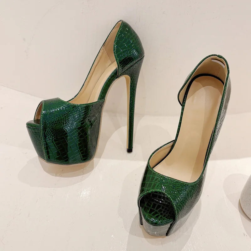 Polished Heels with an Effortless Classic Look