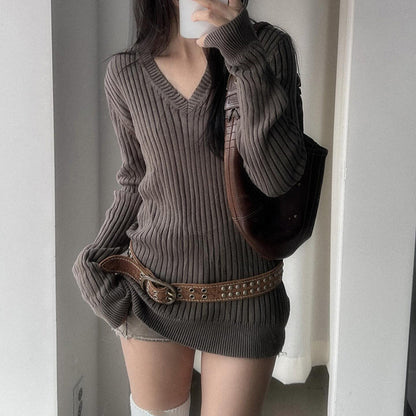 Gracefully Styled Sweater for Any Occasion