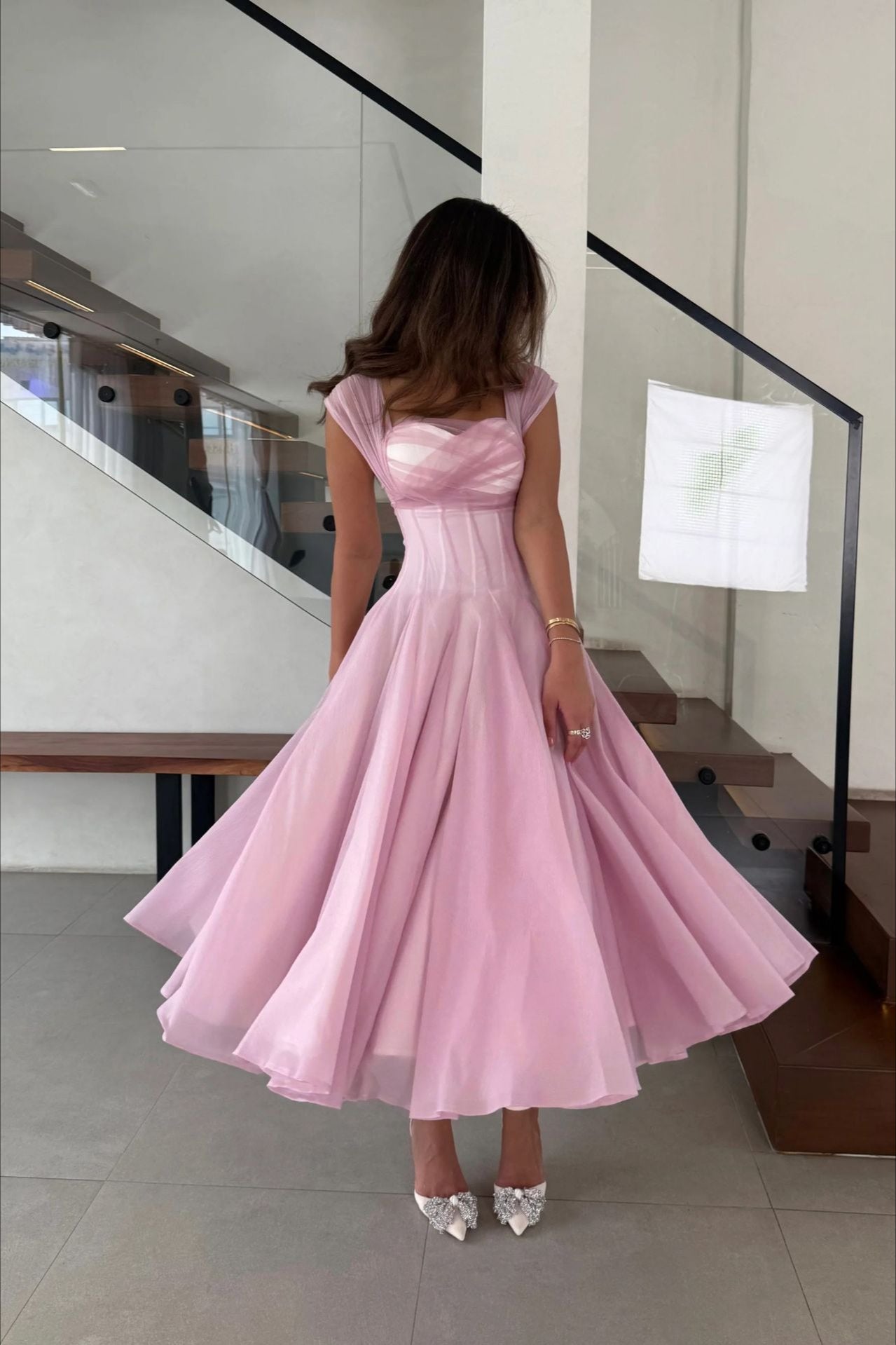 Beautifully Crafted Dress in a Classic Style
