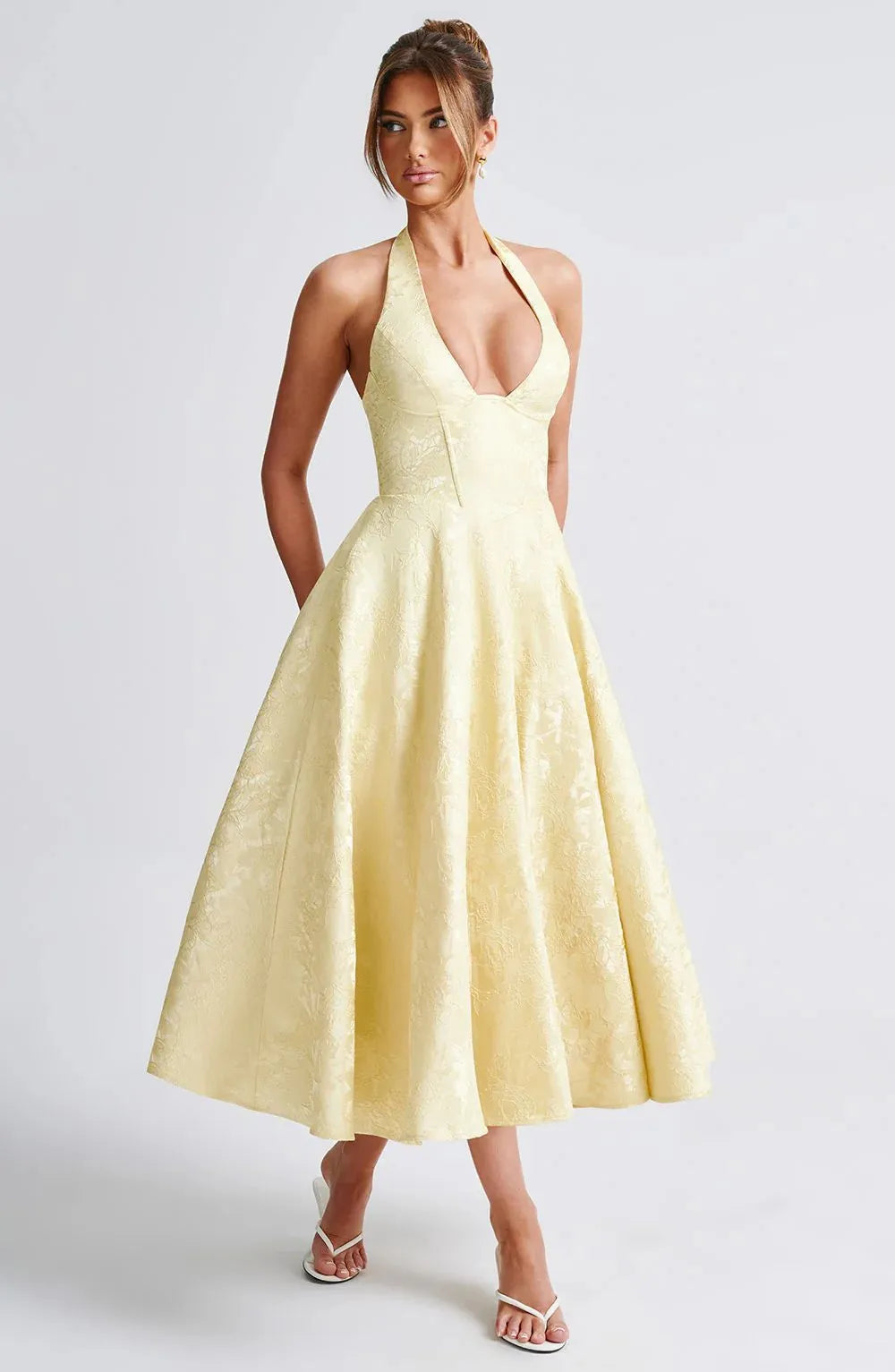 Polished Dress with an Effortless Classic Look