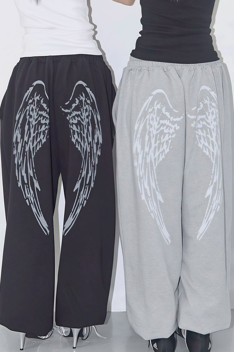 Elegantly Styled Pants for Everyday Wear