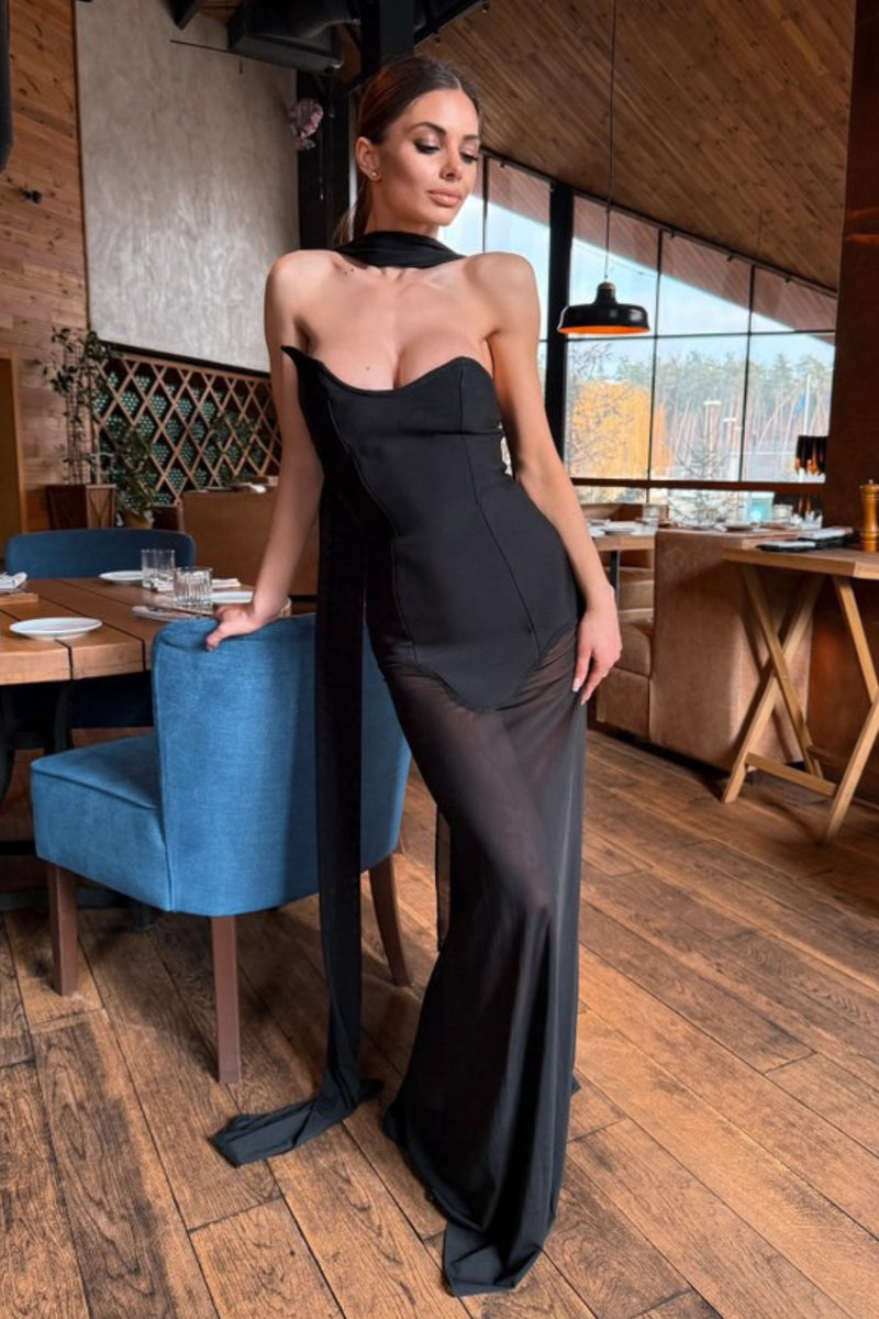 Beautifully Crafted Dress in a Classic Style