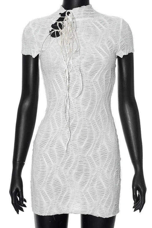 Beautifully Finished Dress in a Timeless Design