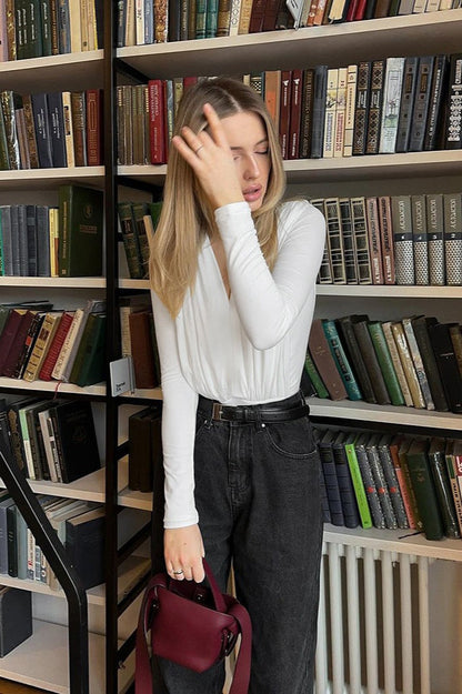 Gracefully Styled Garment for Any Occasion