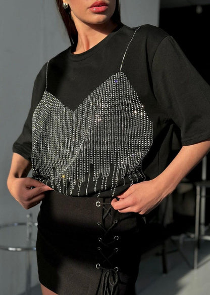 Gracefully Styled Garment for Any Occasion