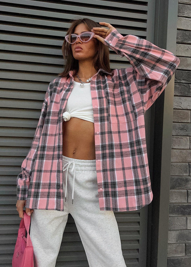 Effortlessly Elegant Shirt with a Timeless Design