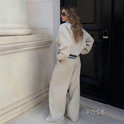 Well Tailored Jacket with a Graceful Silhouette