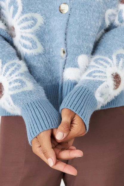 Elegantly Designed Cardigan
