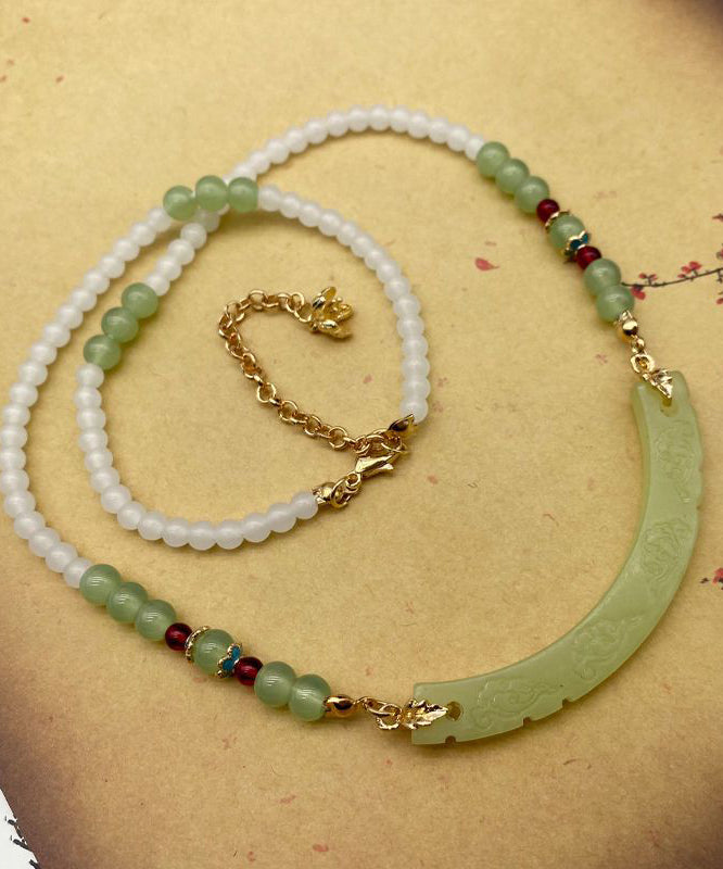 White Coloured Glaze Jade Yingluo Gratuated Bead Necklace