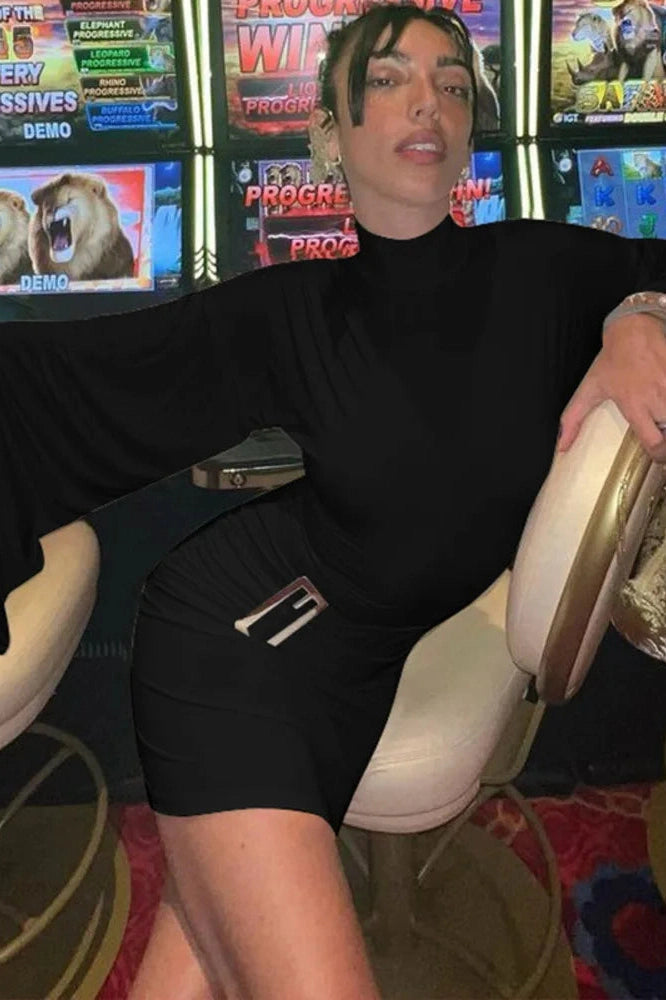 Classic Vintage Dress with a Flattering Fit