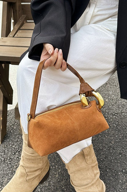 Beautifully Finished Bag in a Timeless Design