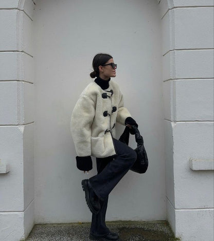 Elegantly Styled Coat for Everyday Wear