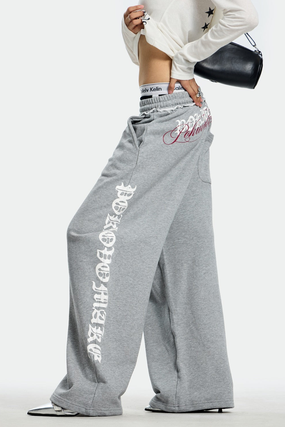 Sophisticated Pants with a Clean Classic Look
