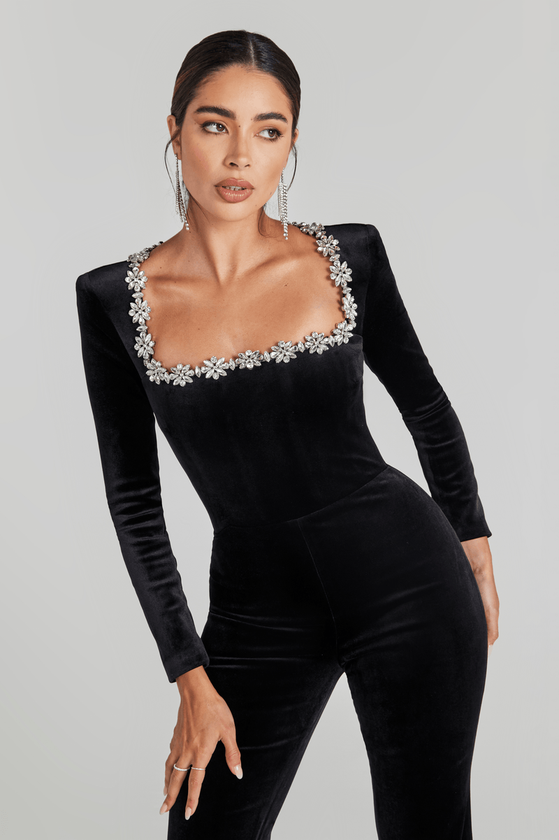 Beautifully Finished Garment in a Timeless Design