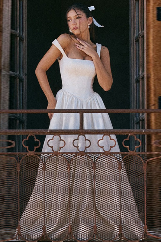 Polished Dress with an Effortless Classic Look