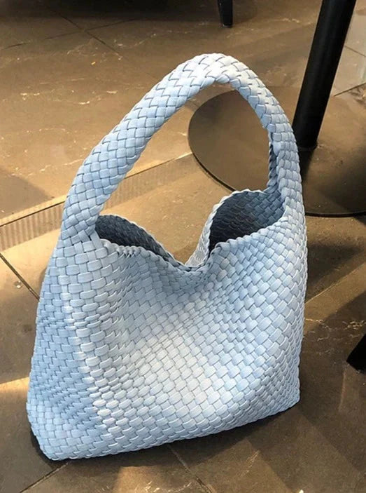 Beautifully Crafted Bag in a Classic Style
