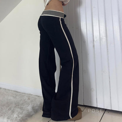 Classic Vintage Pants with a Flattering Fit